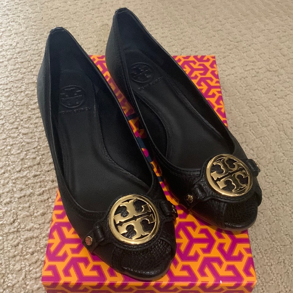 Pre-loved wedges by Tory Burch
